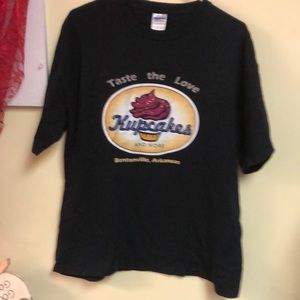 Vintage Graphic Tshirt, Kupcakes taste the love, Size L